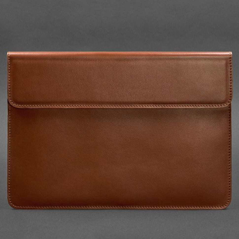 Leather laptop sleeve with magnets Unisex Light brown