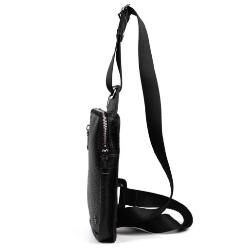 Чоловіча шкіряна сумка-слінг у чорному кольорі Grande Pelle 739710