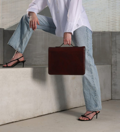 Womens Leather Portfolio with Binder - Joy in the Morning -  Brown color -  Time Resistance 5246301W