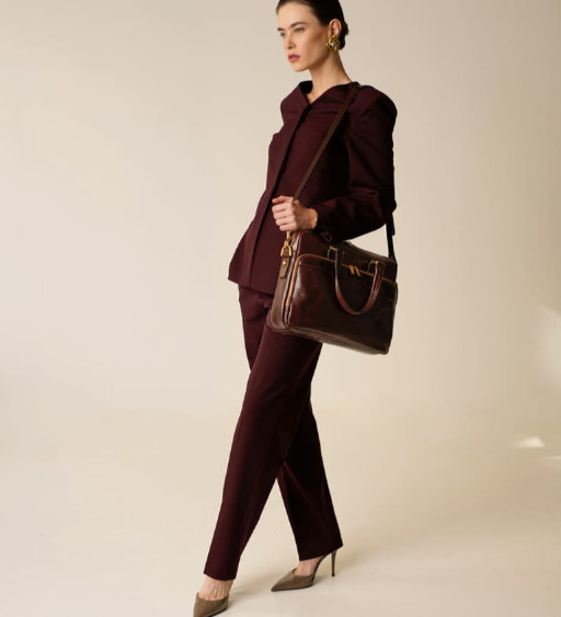 Жіноча шкіряна сумка-портфель для ноутбука - Orlando - Коричневий колір - Time Resistance 5196701W