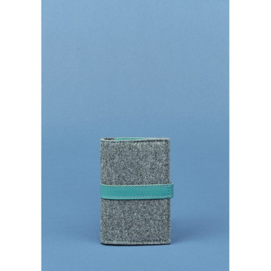 Felt female passport cover 1.1 with leather turquoise inserts