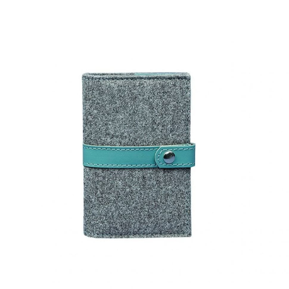 Felt female passport cover 1.1 with leather turquoise inserts