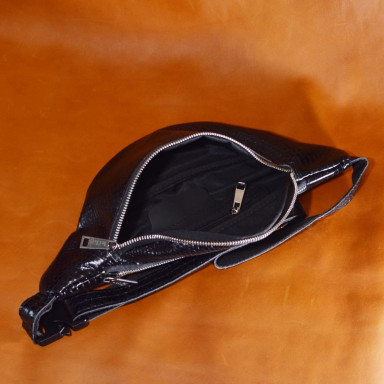 Exclusive banana belt bag made of snake skin TARWA REP4-3035-3md