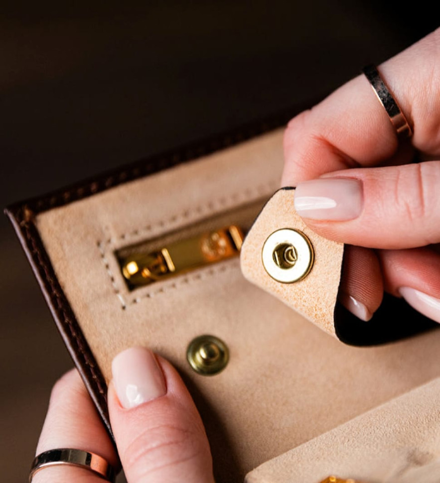 Womens Leather Jewelry Travel Case - Madame Bovary - Brown color - Time Resistance 5240601