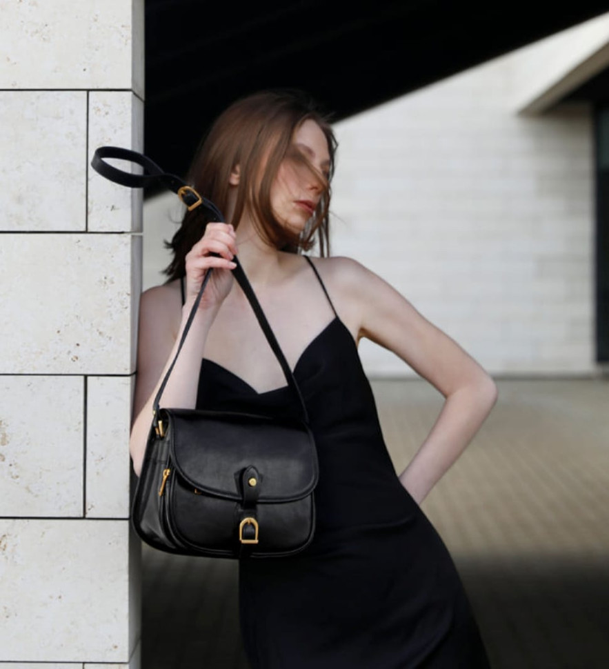 Женская кожаная сумка-седло - Women In Love - Черный цвет - Time Resistance 5244901