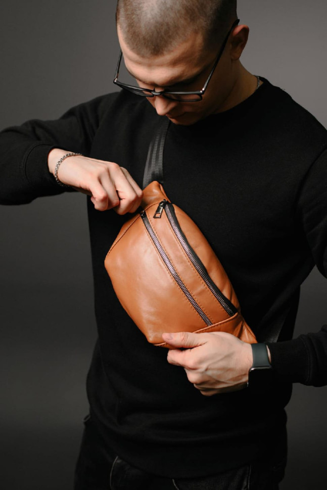 Men`s genuine leather fanny pack ST005 (light brown)