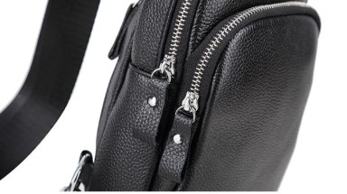 Мужской черный кожаный слинг на плечо Tiding Bag A25F-1922A