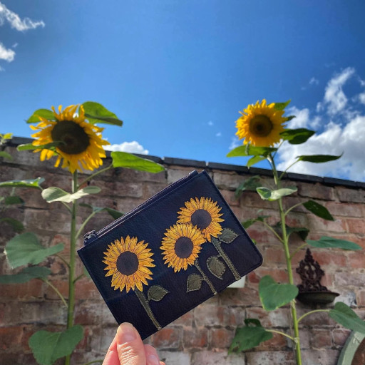 Жіночий шкіряний гаманець Yoshi Y1321 Sunflowers (Black)