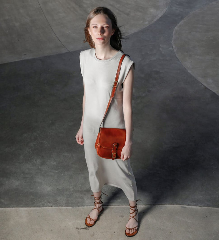 Жіноча шкіряна сумка-сідло - Women In Love - Коньячно-коричневий колір - Time Resistance 5244601