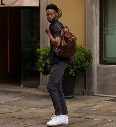 Leather Backpack - A Bend in the River - Brown color - Time Resistance 5220501