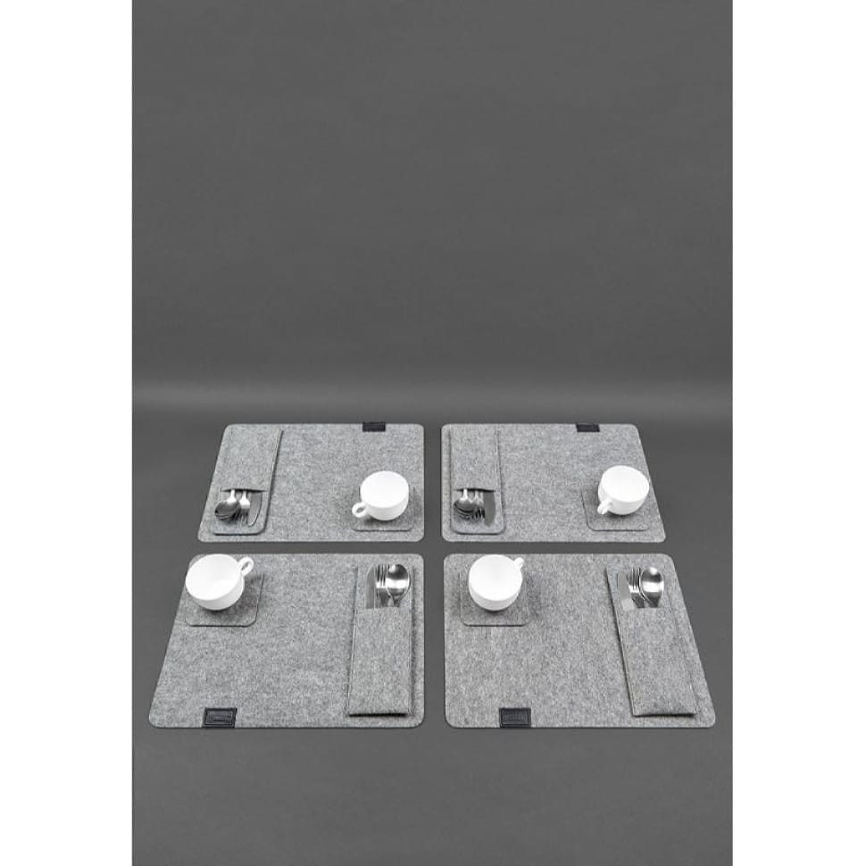 Набір для сервірування столу на 4 персони чорний