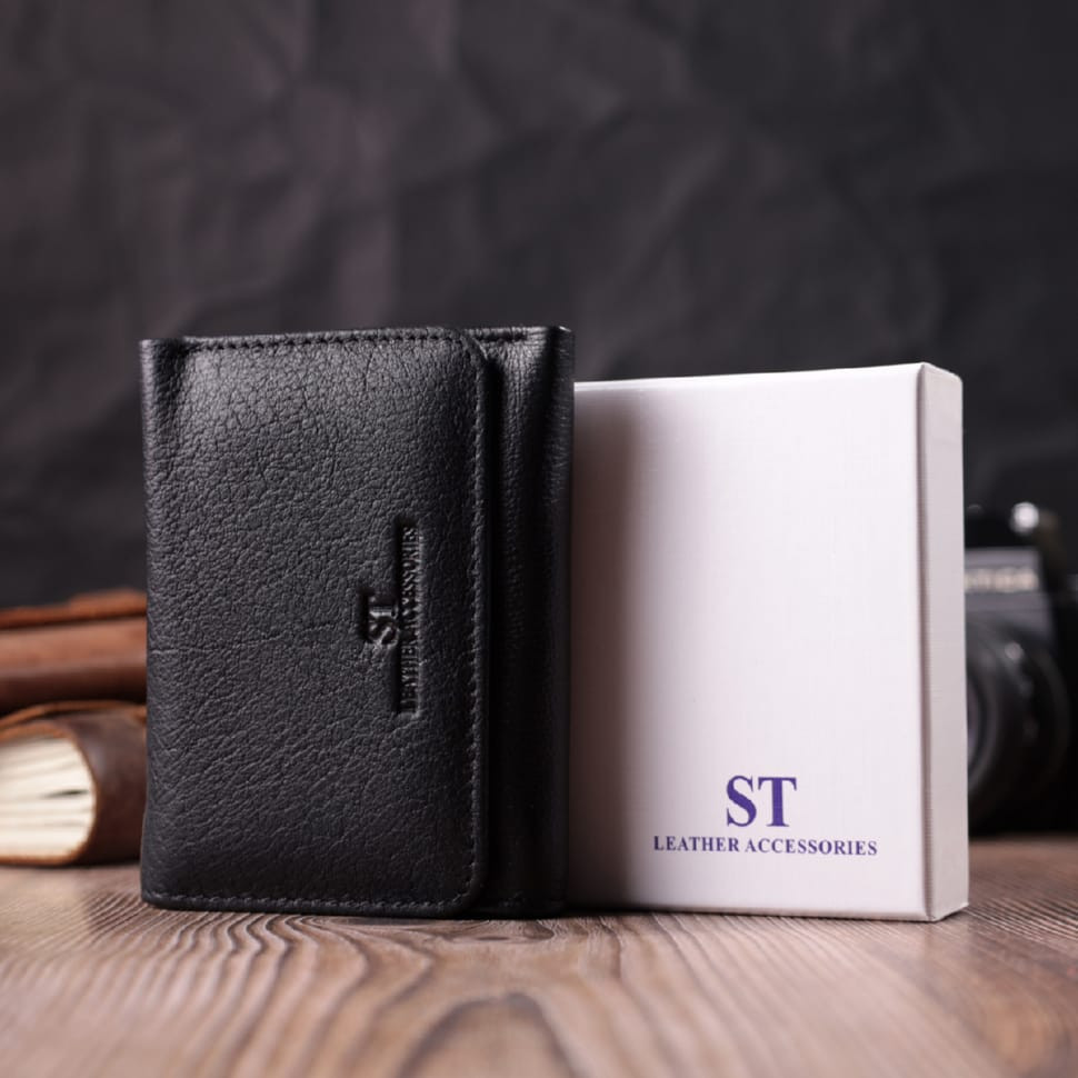 Кожаный лаконичный кошелек для женщин ST Leather 22506 Черный