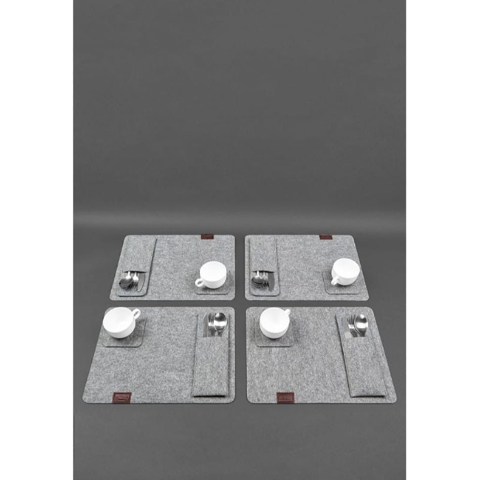 Фетровый набор для сервировки стола на 4 персоны бордовый