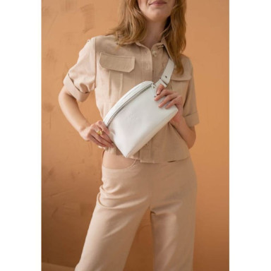 Leather belt bag white