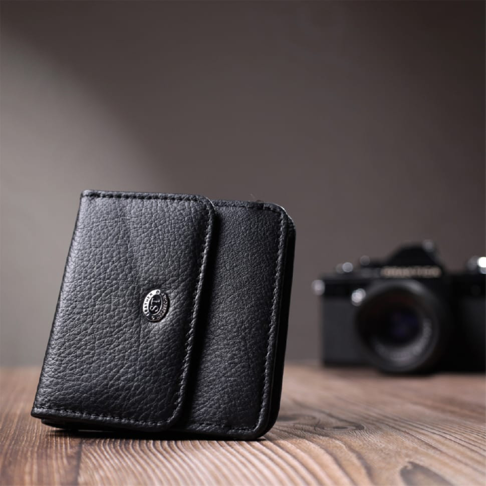 Женский кожаный кошелек для карт купюр и монет ST Leather 22690 Черный