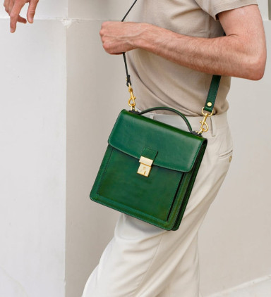 Small Leather Briefcase - Walden - Green color - Time Resistance 5242601