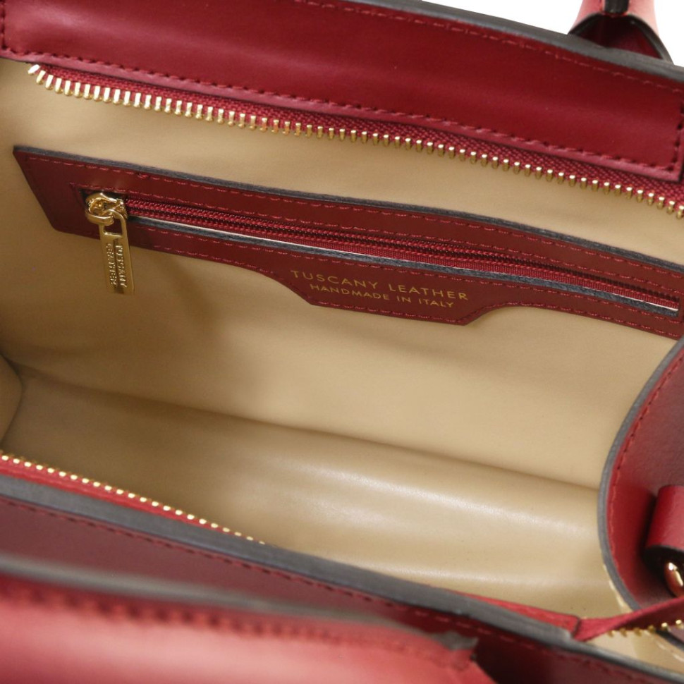 Coccola Leather handbag