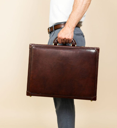Small Leather Attaché Case Briefcase - The House of Mirth - Brown color - Time Resistance 5238701