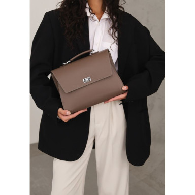 Womens Classic leather bag in dark beige