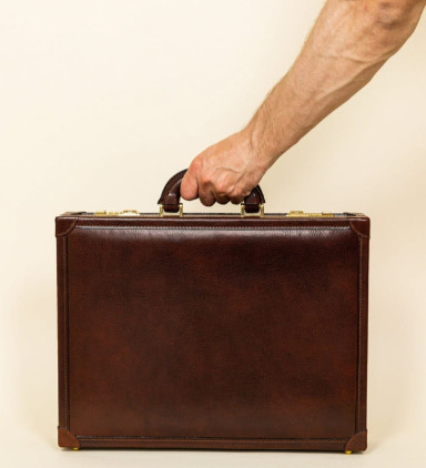 Leather Attaché Case Briefcase - The Wind in the Willows - Brown color - Time Resistance 5238801