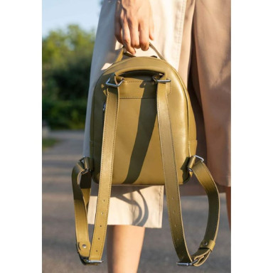 Groove S Leather Backpack olive