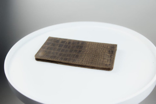 Чоловіче портмоне Skill із натуральної шкіри Crazy Horse тиснення крокодил SH106 (темно-коричневий)