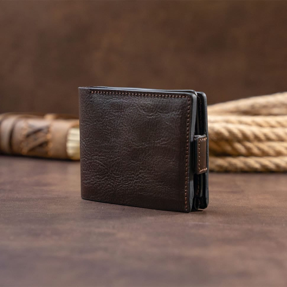 Портмоне горизонтальне Amico на магніті на два відділення GRANDE PELLE 11321 Коричневе