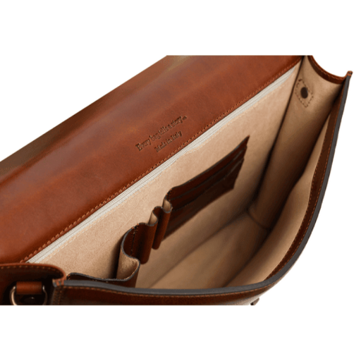 Шкіряний портфель - The Sound of the Mountain - коньячний 5192601 Time Resistance